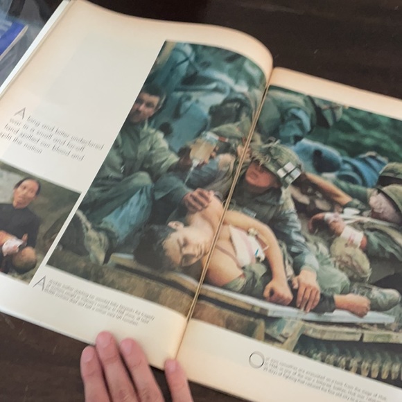 1969 Life Magazine issue - Picture 5 of 7